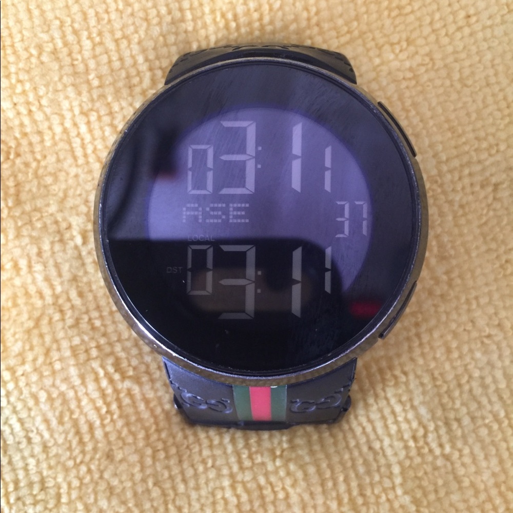 Gucci mens watch